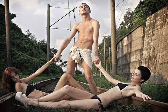 ბათუმელი დიზაინერი უკანალის დანახებით იმუქრება... Rating